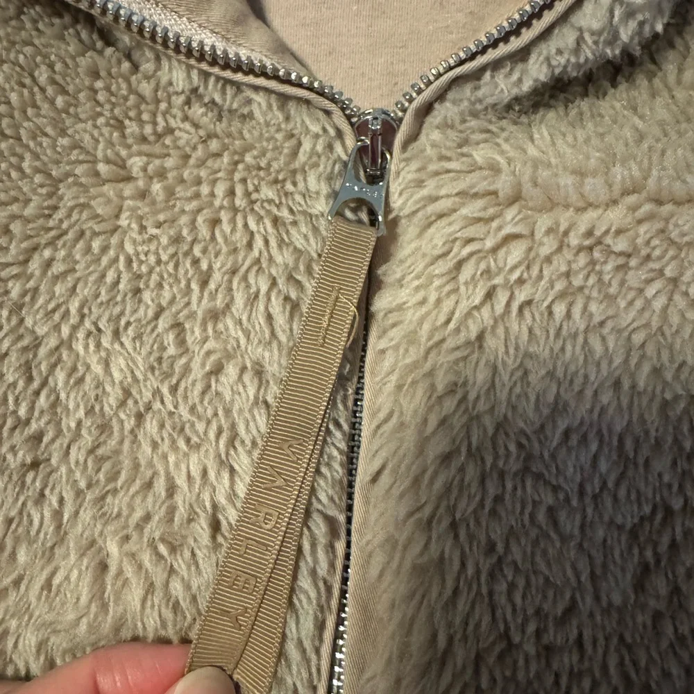 Varley Stratton jacket - Picture 2 of 4